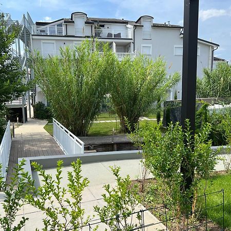 25H Spa-Residenz Best Sleep Privat Garden & Pools Neusiedl am See Extérieur photo