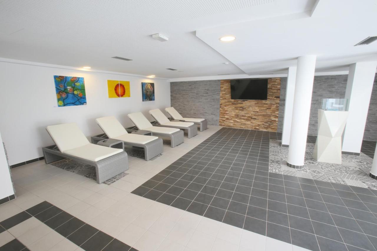 25H Spa-Residenz Best Sleep Privat Garden & Pools Neusiedl am See Extérieur photo